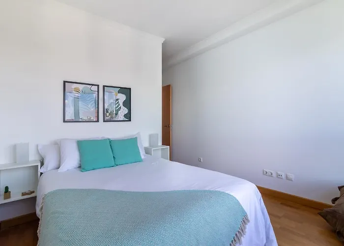 Cliff Canteras 公寓 *