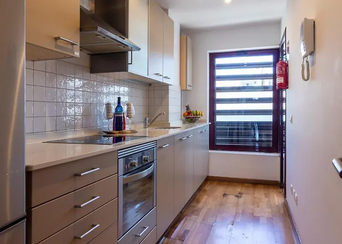 Cliff Canteras 公寓 *